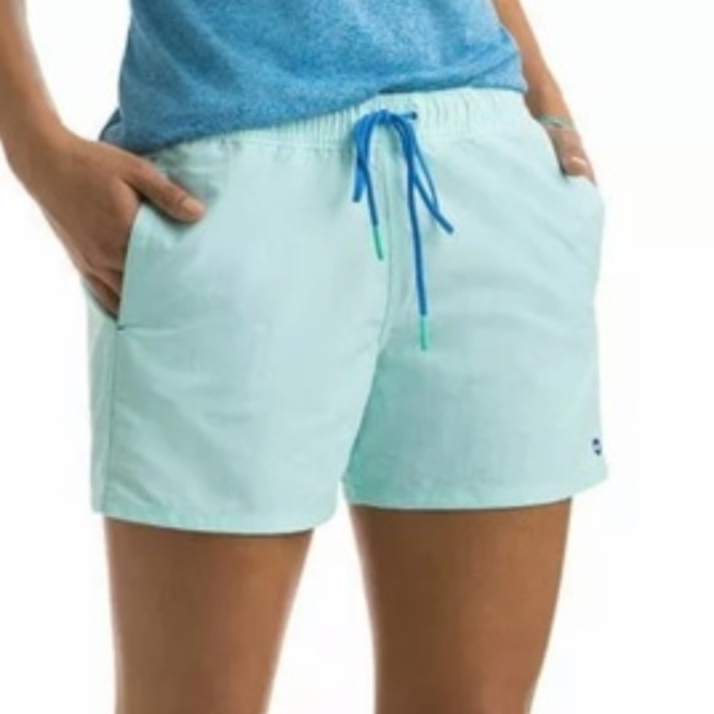 Vineyard Vines Nwot Solid Performance Weekend Sho… - image 1